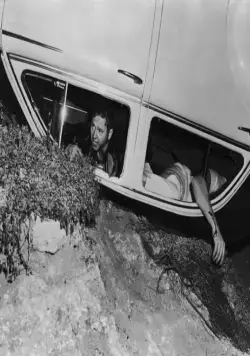 Поездка по кривой дороге (1954) через торрент бесплатно Поездка по кривой дороге (1954) фильм через торрент бесплатно