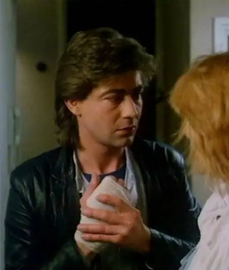 Не открывай до наступления Рождества (1984) через торрент скачать Не открывай до наступления Рождества (1984) фильм через торрент скачать