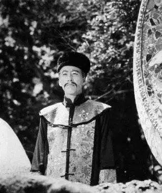 Лицо Фу Манчу (1965) через торрент бесплатно Лицо Фу Манчу (1965) фильм через торрент бесплатно