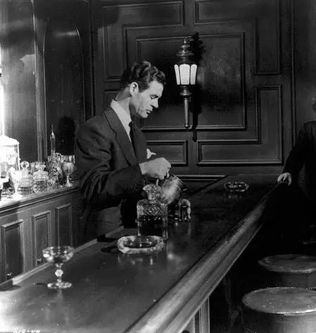 Пленница (1949) через торрент бесплатно Пленница (1949) фильм через торрент бесплатно