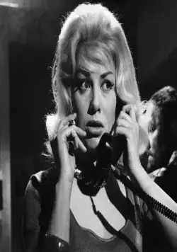 Душитель замка Блэкмор (1963) в хорошем качестве через торрент Душитель замка Блэкмор (1963) фильм в хорошем качестве через торрент