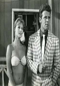 Бедные, но красивые (1956) в хорошем качестве через торрент Бедные, но красивые (1956) фильм в хорошем качестве через торрент