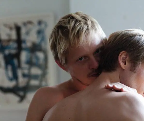 Не выключай свет (2012) в хорошем качестве через торрент Не выключай свет (2012) фильм в хорошем качестве через торрент