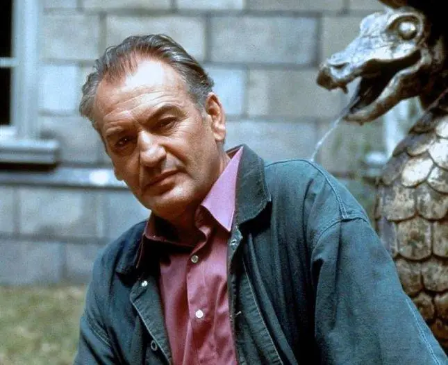 Логово змея (1995) в хорошем качестве через торрент Логово змея (1995) фильм в хорошем качестве через торрент