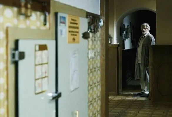 Октябрь, ноябрь (2013) через торрент скачать Октябрь, ноябрь (2013) фильм через торрент скачать