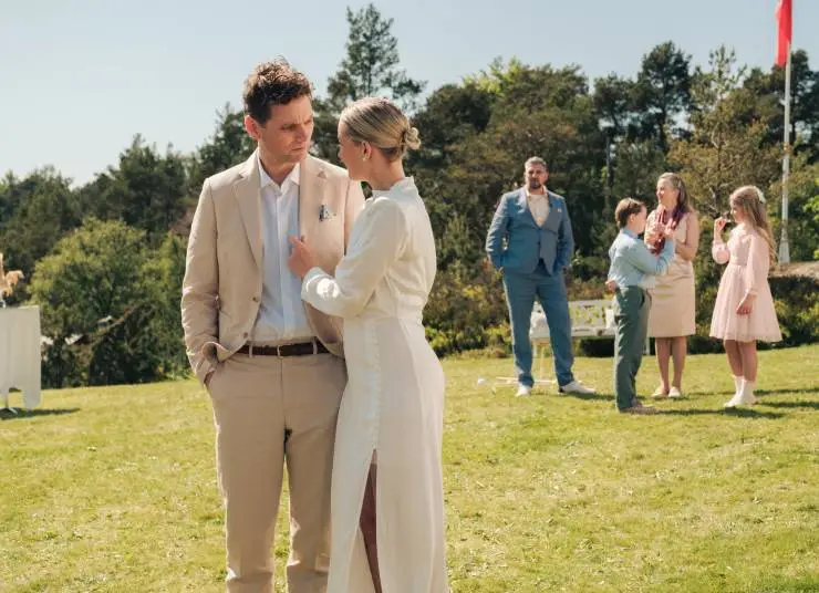 Как избавиться от мачехи (2024) через торрент скачать Как избавиться от мачехи (2024) фильм через торрент скачать