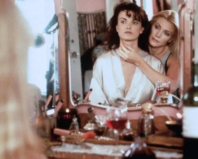 Падшая женщина (1993) в хорошем качестве через торрент Падшая женщина (1993) фильм в хорошем качестве через торрент