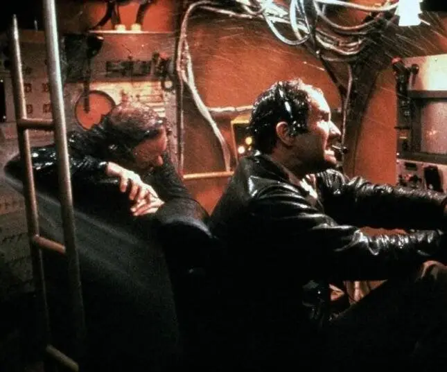 Поднять Титаник (1980) через торрент бесплатно Поднять Титаник (1980) фильм через торрент бесплатно