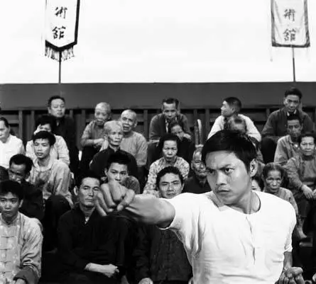 Пять пальцев смерти (1972) в хорошем качестве через торрент Пять пальцев смерти (1972) фильм в хорошем качестве через торрент