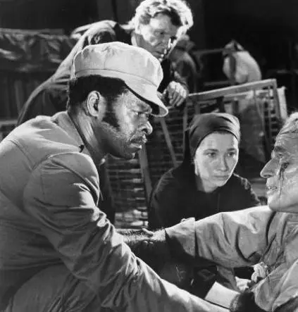 Зеленый сойлент (1973) через торрент бесплатно Зеленый сойлент (1973) фильм через торрент бесплатно