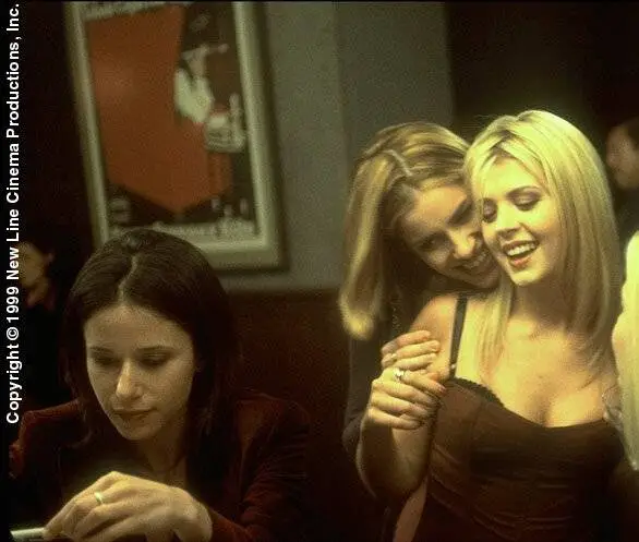 Обнаженные тела (1999) через торрент скачать Обнаженные тела (1999) фильм через торрент скачать