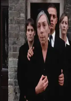 Далекие голоса, застывшие жизни (1988) через торрент скачать Далекие голоса, застывшие жизни (1988) фильм через торрент скачать