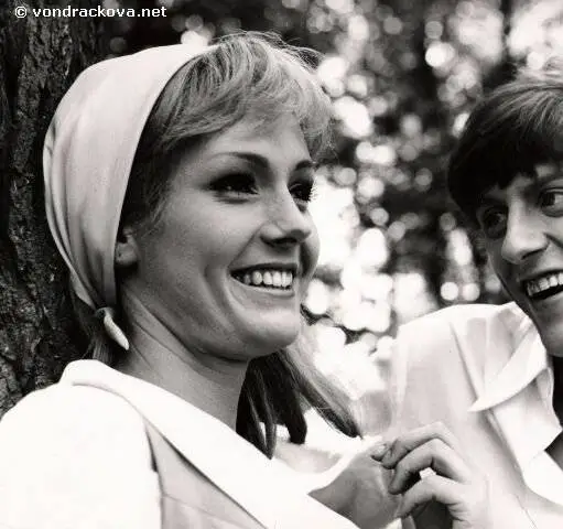 Безумно грустная принцесса (1968) через торрент бесплатно Безумно грустная принцесса (1968) фильм через торрент бесплатно