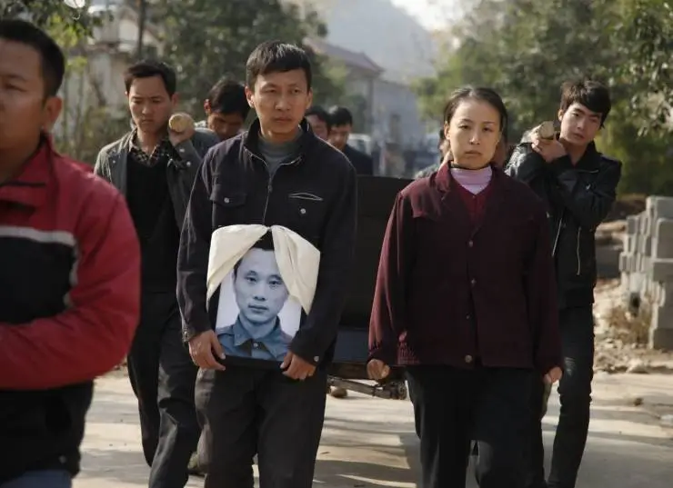 Гроб в горах (2014) через торрент бесплатно Гроб в горах (2014) фильм через торрент бесплатно