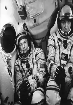 Возвращение с орбиты (1983) через торрент скачать Возвращение с орбиты (1983) фильм через торрент скачать