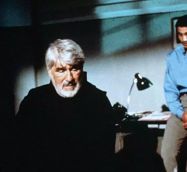 Пятнадцатый Апостол (1998) через торрент скачать Пятнадцатый Апостол (1998) фильм через торрент скачать