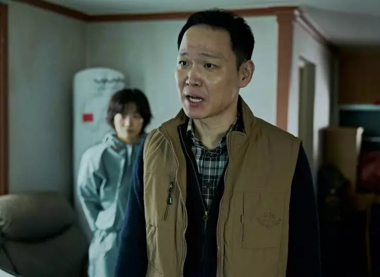 Кое-кто (2024) через торрент скачать Кое-кто (2024) фильм через торрент скачать