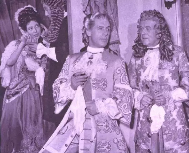 Золотая карета (1952) через торрент бесплатно Золотая карета (1952) фильм через торрент бесплатно