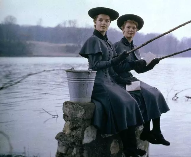 Девушки в униформе (1958) через торрент бесплатно Девушки в униформе (1958) фильм через торрент бесплатно