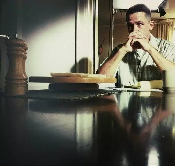 Миром правит толстый мальчик (2012) через торрент бесплатно Миром правит толстый мальчик (2012) фильм через торрент бесплатно