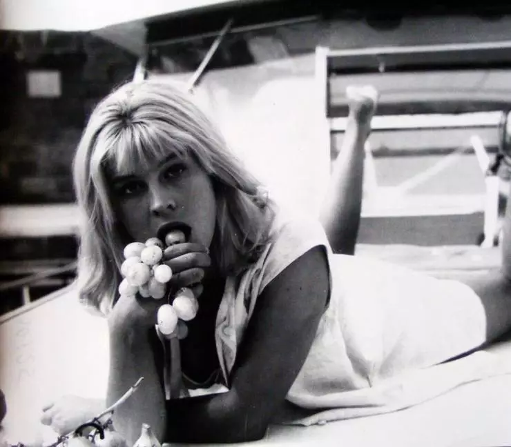 Дорогая (1965) через торрент бесплатно Дорогая (1965) фильм через торрент бесплатно