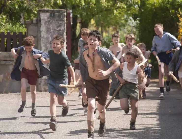 Война пуговиц (2011) через торрент бесплатно Война пуговиц (2011) фильм через торрент бесплатно