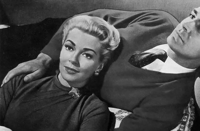 Другое время, другое место (1958) в хорошем качестве через торрент Другое время, другое место (1958) фильм в хорошем качестве через торрент