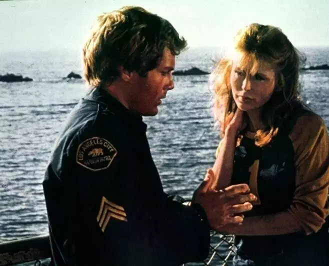 Кровавый пляж (1980) через торрент скачать Кровавый пляж (1980) фильм через торрент скачать