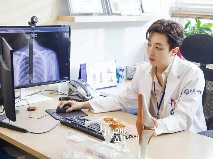 Смелая родня (2022) в хорошем качестве через торрент Смелая родня (2022) сериал в хорошем качестве через торрент