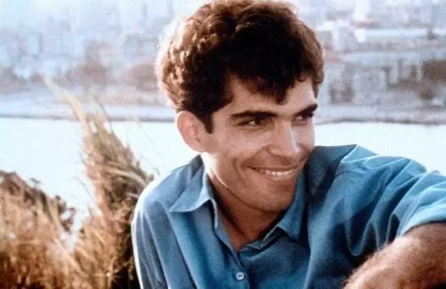 Клубничное и шоколадное (1993) в хорошем качестве через торрент Клубничное и шоколадное (1993) фильм в хорошем качестве через торрент