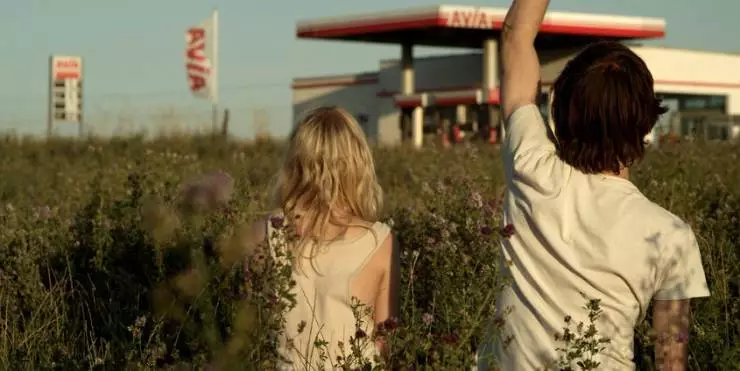 Моего брата зовут Роберт, и он идиот (2018) через торрент бесплатно Моего брата зовут Роберт, и он идиот (2018) фильм через торрент бесплатно