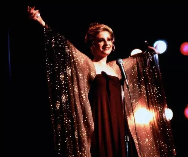 Дьявол и Макс Девлин (1981) через торрент скачать Дьявол и Макс Девлин (1981) фильм через торрент скачать