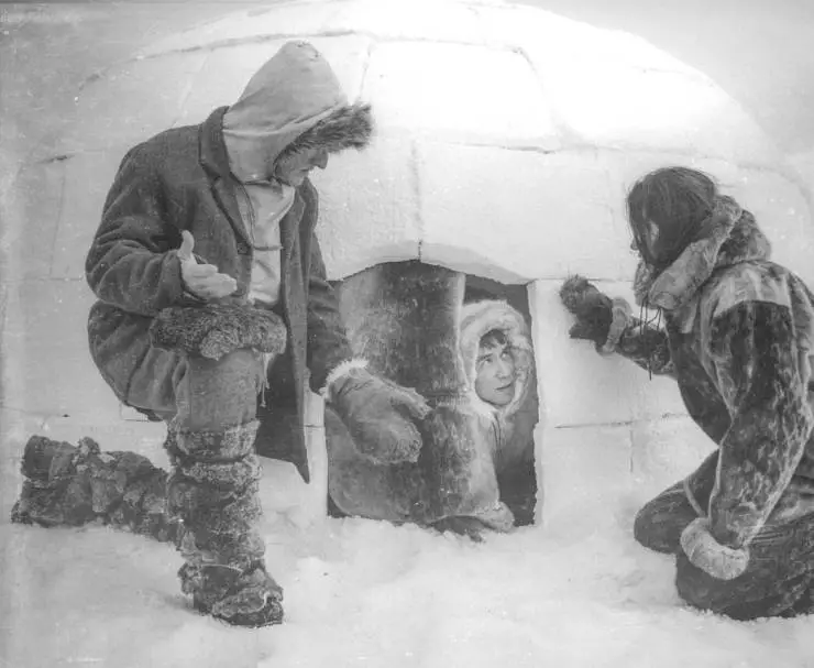 Нанук с Севера (1922) через торрент бесплатно Нанук с Севера (1922) фильм через торрент бесплатно