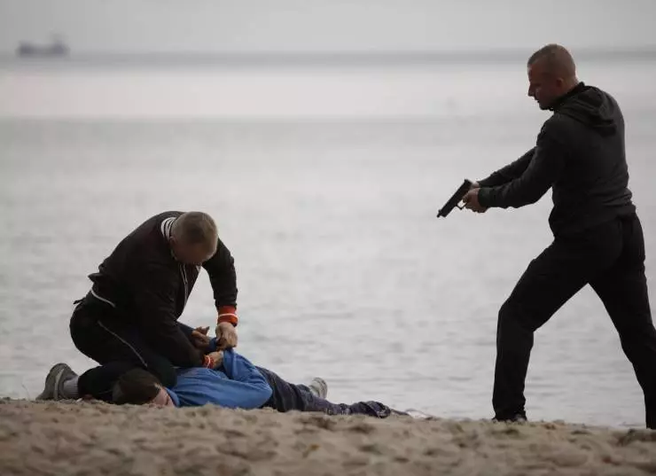 Закрытая система (2013) в хорошем качестве через торрент Закрытая система (2013) фильм в хорошем качестве через торрент