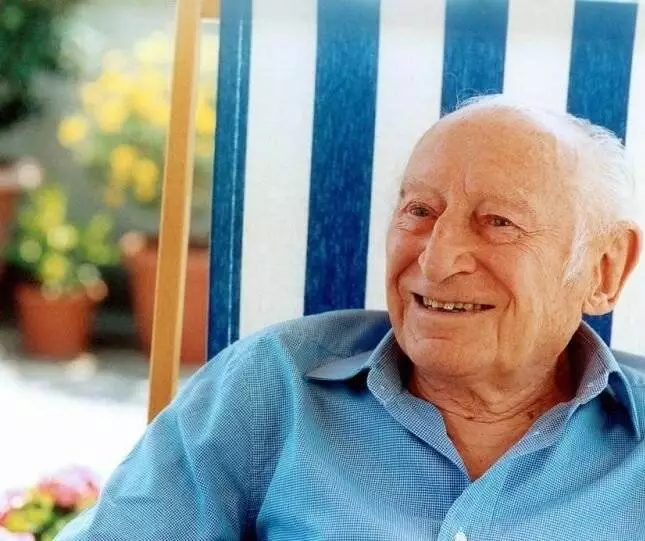 Феллини: Я великий лжец (2002) через торрент бесплатно Феллини: Я великий лжец (2002) фильм через торрент бесплатно