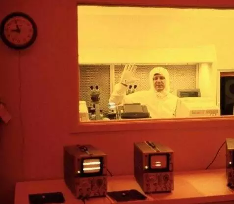 Правдивые истории (1986) в хорошем качестве через торрент Правдивые истории (1986) фильм в хорошем качестве через торрент