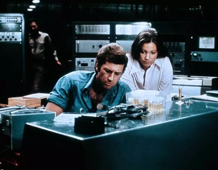 Фаза 4 (1974) через торрент скачать Фаза 4 (1974) фильм через торрент скачать