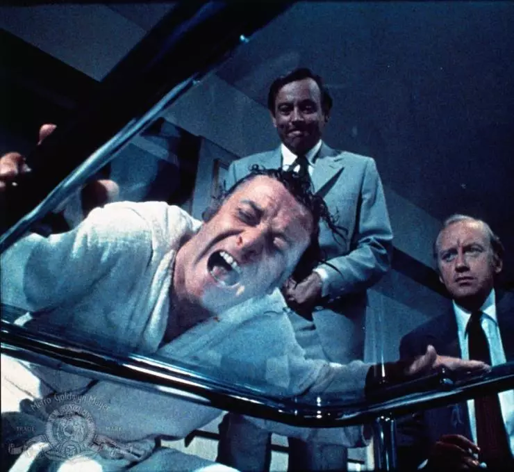 Заговор Уилби (1975) через торрент скачать Заговор Уилби (1975) фильм через торрент скачать