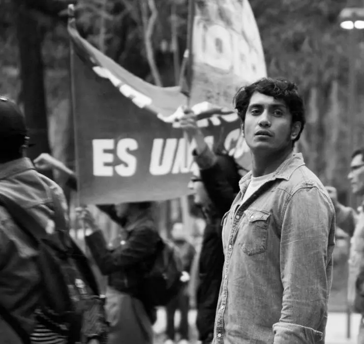 Гуэрос (2014) через торрент скачать Гуэрос (2014) фильм через торрент скачать