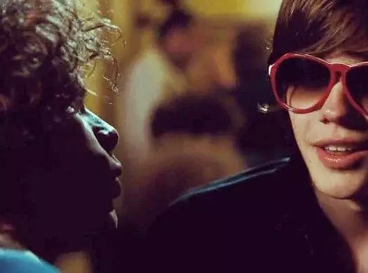 За голубыми небесами (2010) через торрент скачать За голубыми небесами (2010) фильм через торрент скачать