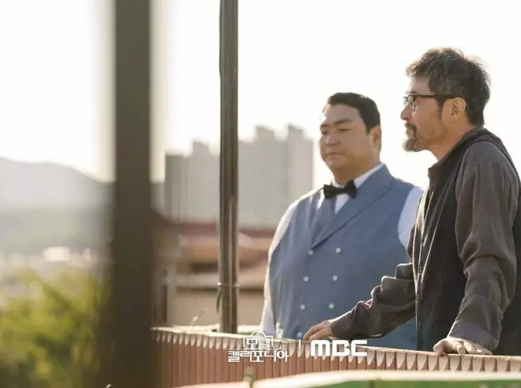 Мотель «Калифорния» (2025) через торрент бесплатно Мотель «Калифорния» (2025) сериал через торрент бесплатно