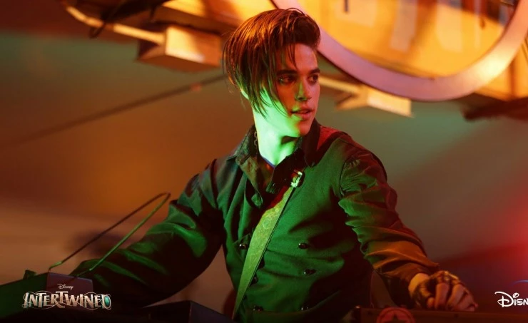 Переплетенные (2021) через торрент скачать Переплетенные (2021) сериал через торрент скачать