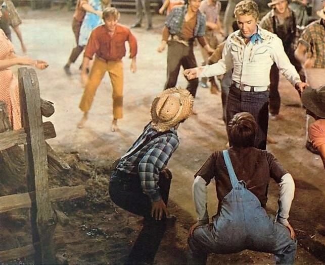 Целуя кузин (1964) через торрент скачать Целуя кузин (1964) фильм через торрент скачать