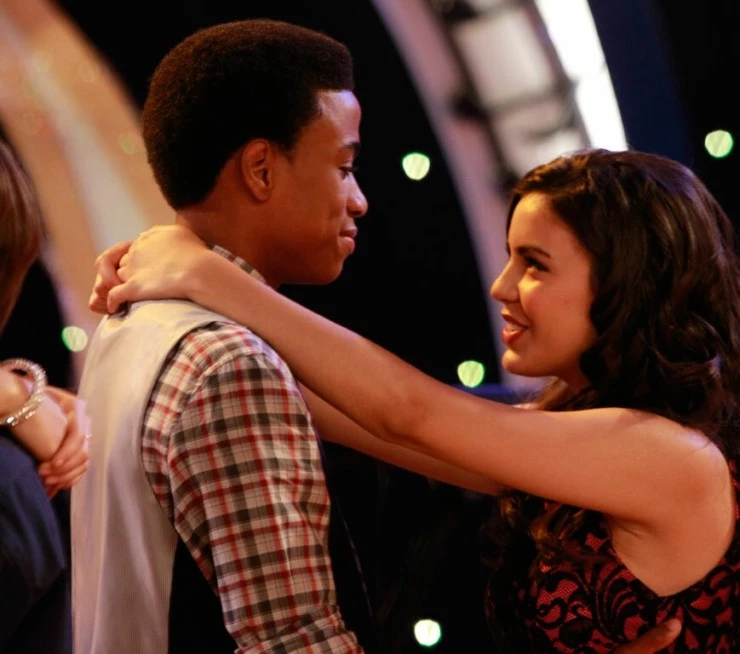 Как зажигать (2012) через торрент скачать Как зажигать (2012) сериал через торрент скачать