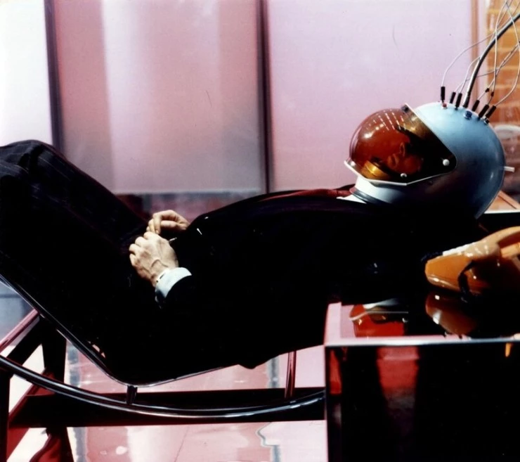 Мир на проводе (1973) через торрент скачать Мир на проводе (1973) сериал через торрент скачать