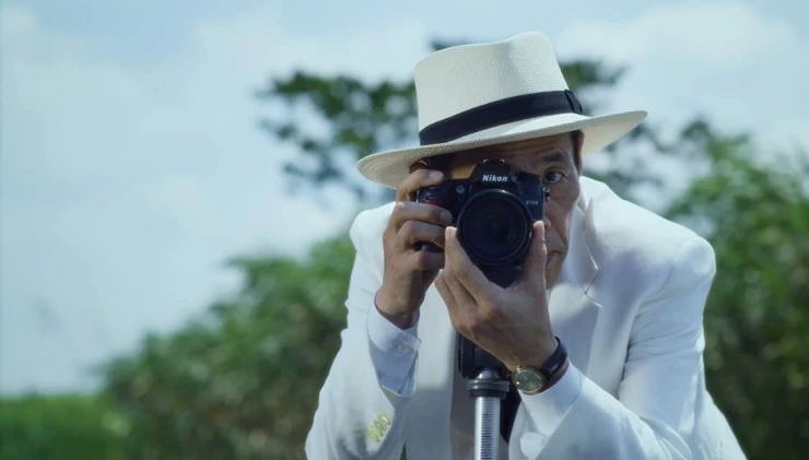 Женщина на фотографиях (2020) через торрент бесплатно Женщина на фотографиях (2020) фильм через торрент бесплатно