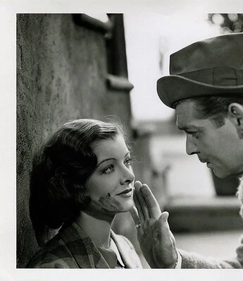 Слишком рискованно (1938) через торрент скачать Слишком рискованно (1938) фильм через торрент скачать