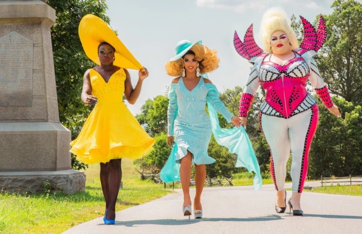 Мы здесь (2020) через торрент скачать Мы здесь (2020) сериал через торрент скачать