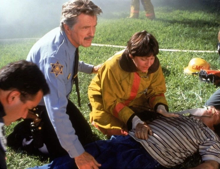 Частокол (1992) через торрент бесплатно Частокол (1992) сериал через торрент бесплатно