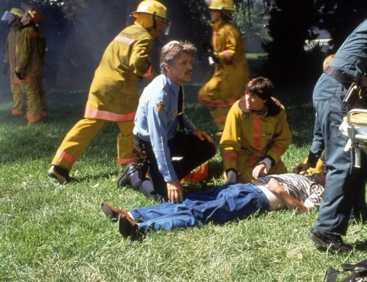 Частокол (1992) через торрент скачать Частокол (1992) сериал через торрент скачать